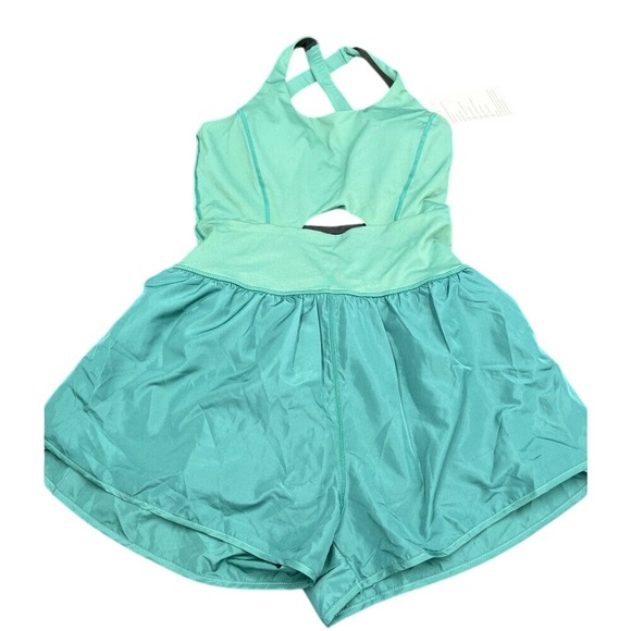 Pants - Women's Wenlia romper. Size Small. Two toned green. Keyhole‎ cut out in front